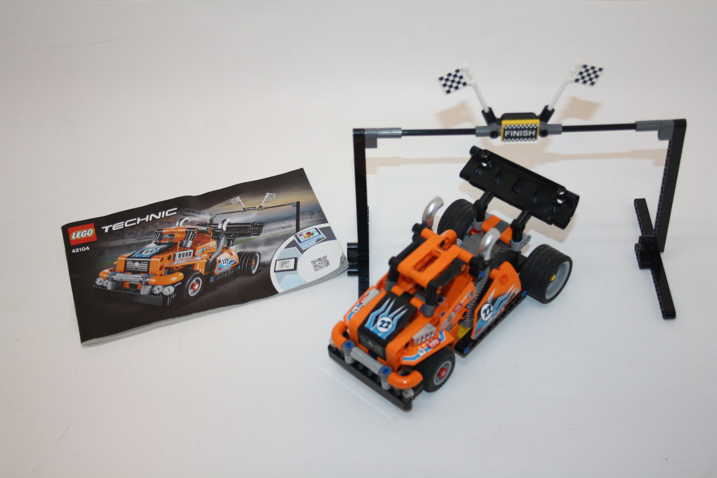 LEGO® - Technic - Set 42104 Renn-Truck - inkl. BA