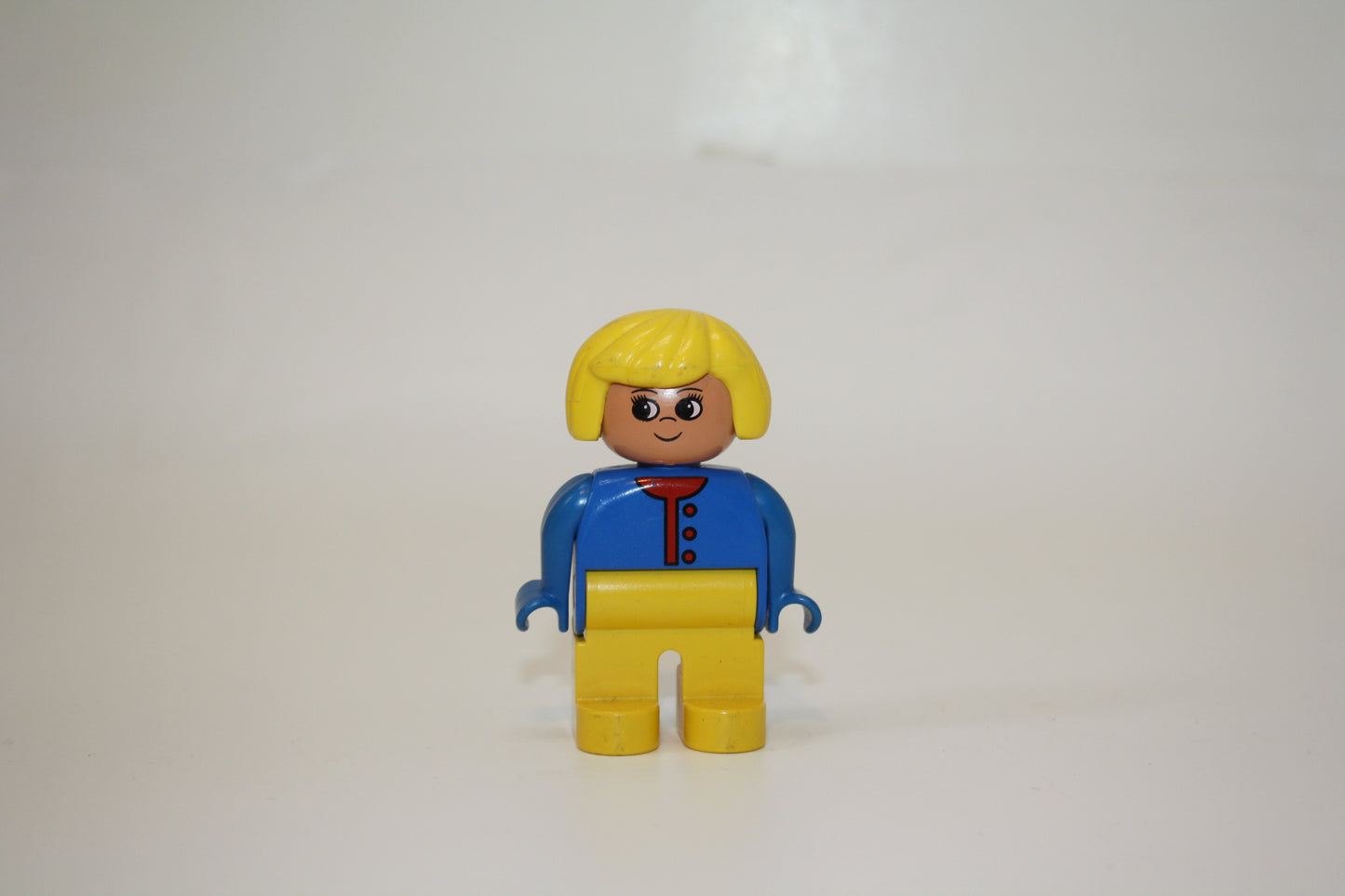 Duplo - Frau alt - gelbe Hose/blaues Oberteil gelbe Haare - Figur