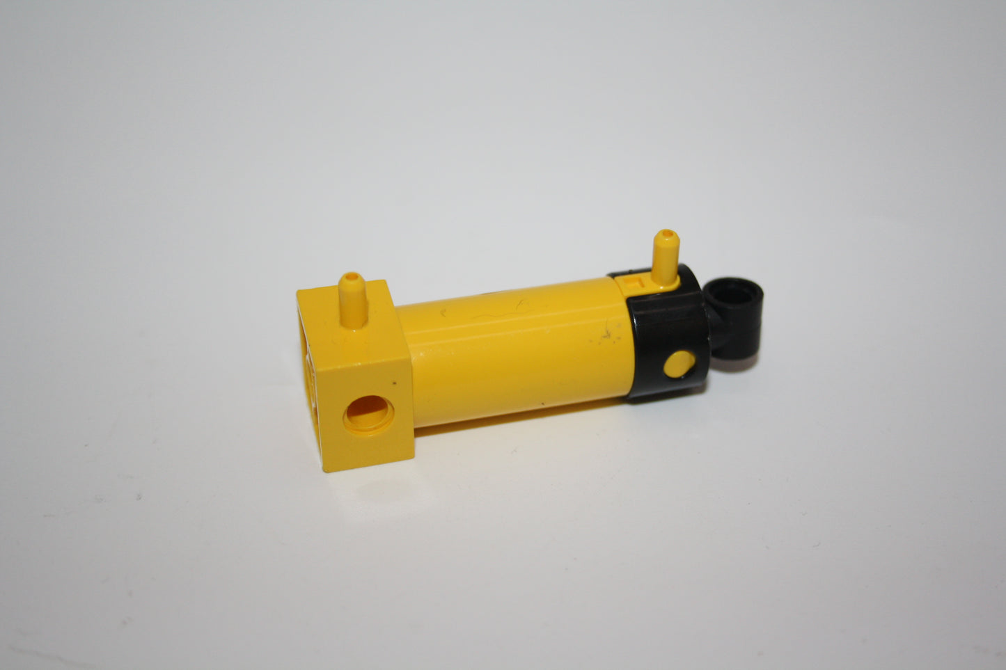 LEGO® Technic - Pneumatikzylinder mit 1 Einlassmedium (48mm) - 4688c01 - gelb/schwarz- Zylinder - Ersatzteile/Zubehör