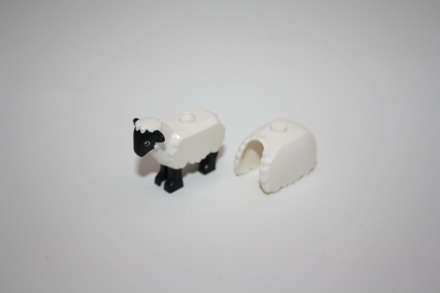 LEGO® - Schaf mit abnehmbarer Wolle - schwarz/weiß - Tiere
