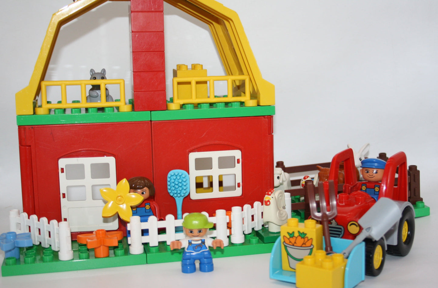 Duplo - Bauernhof mit Scheune, Traktor & Figuren, sowie Zubehör - selbstkreiert