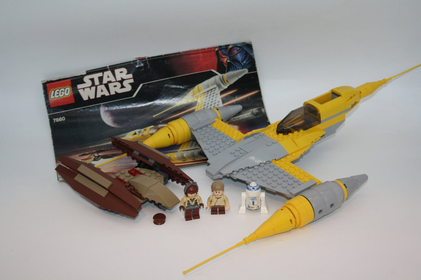 LEGO® - Star Wars Set - 8660 Naboo N1 Starfighter & Volture Droid - inkl. BA