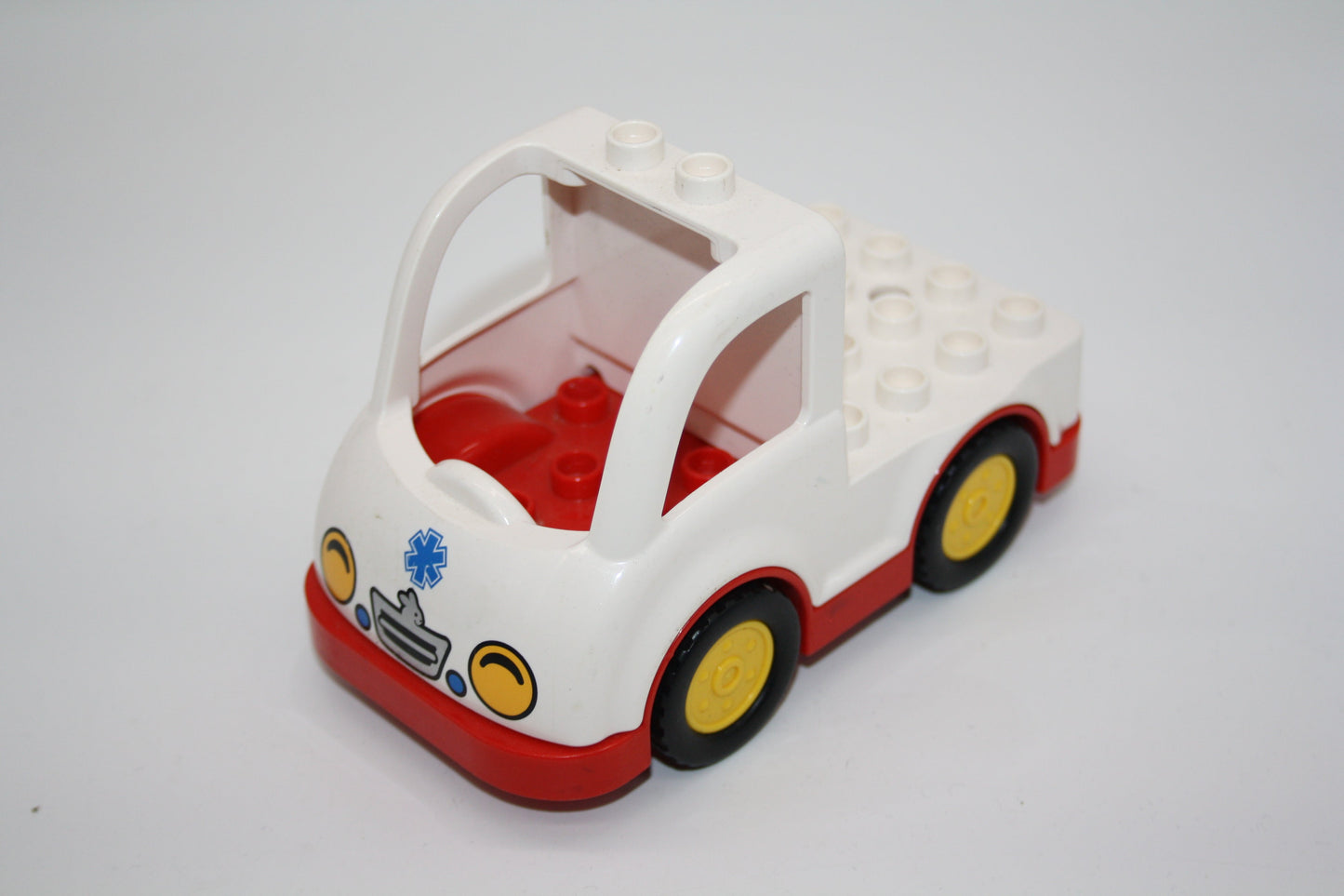 Duplo - LKW Zugmaschine - Krankenwagen/Rettungswagen - LKW/Lastwagen - Fahrzeuge - Fahrzeuge