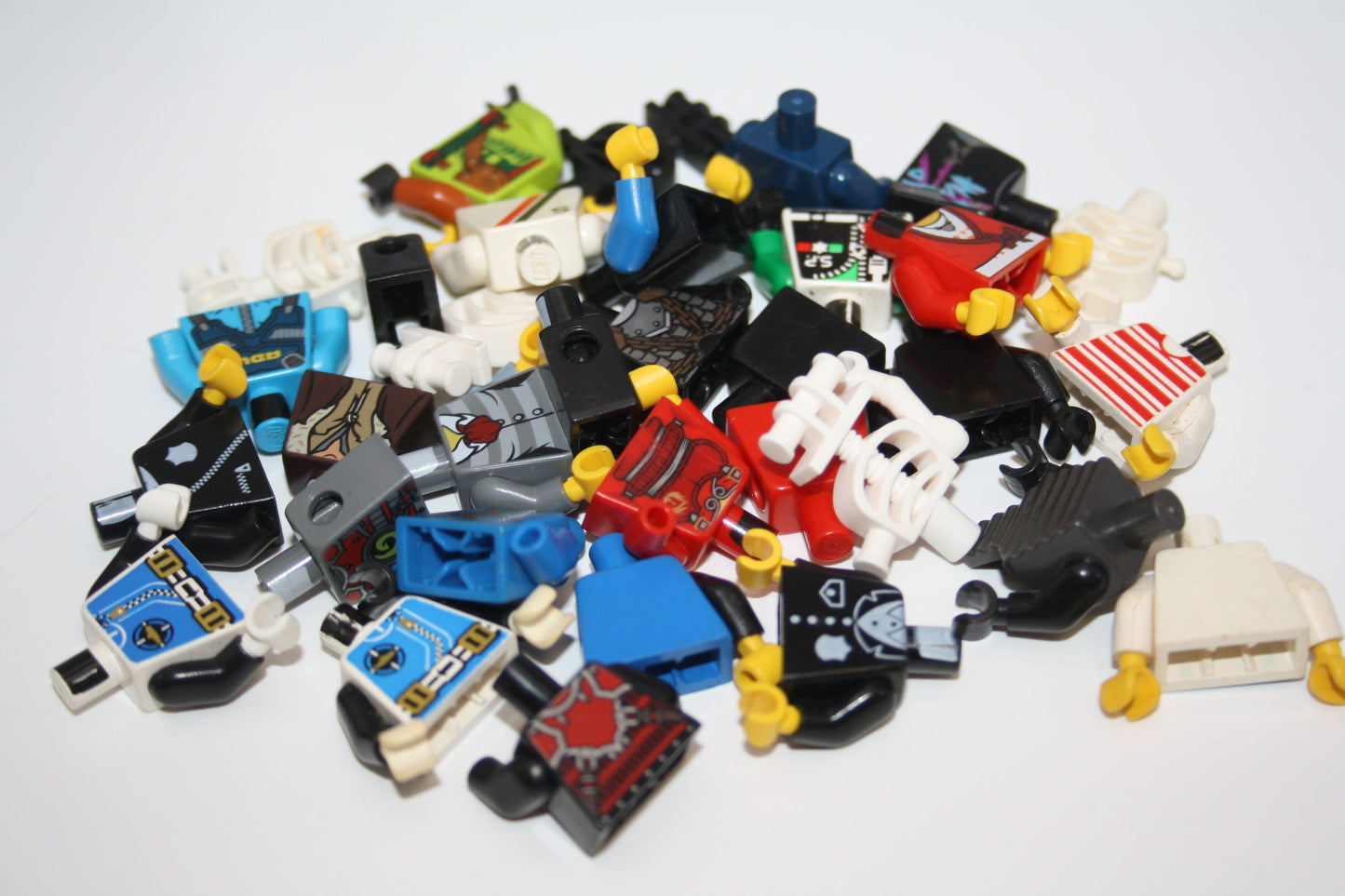 LEGO® - 5-20x Torsos/Oberkörper (bedruckt) - Sparpaket - zufällige Auswahl - Kisten/Truhen - Sparpakete
