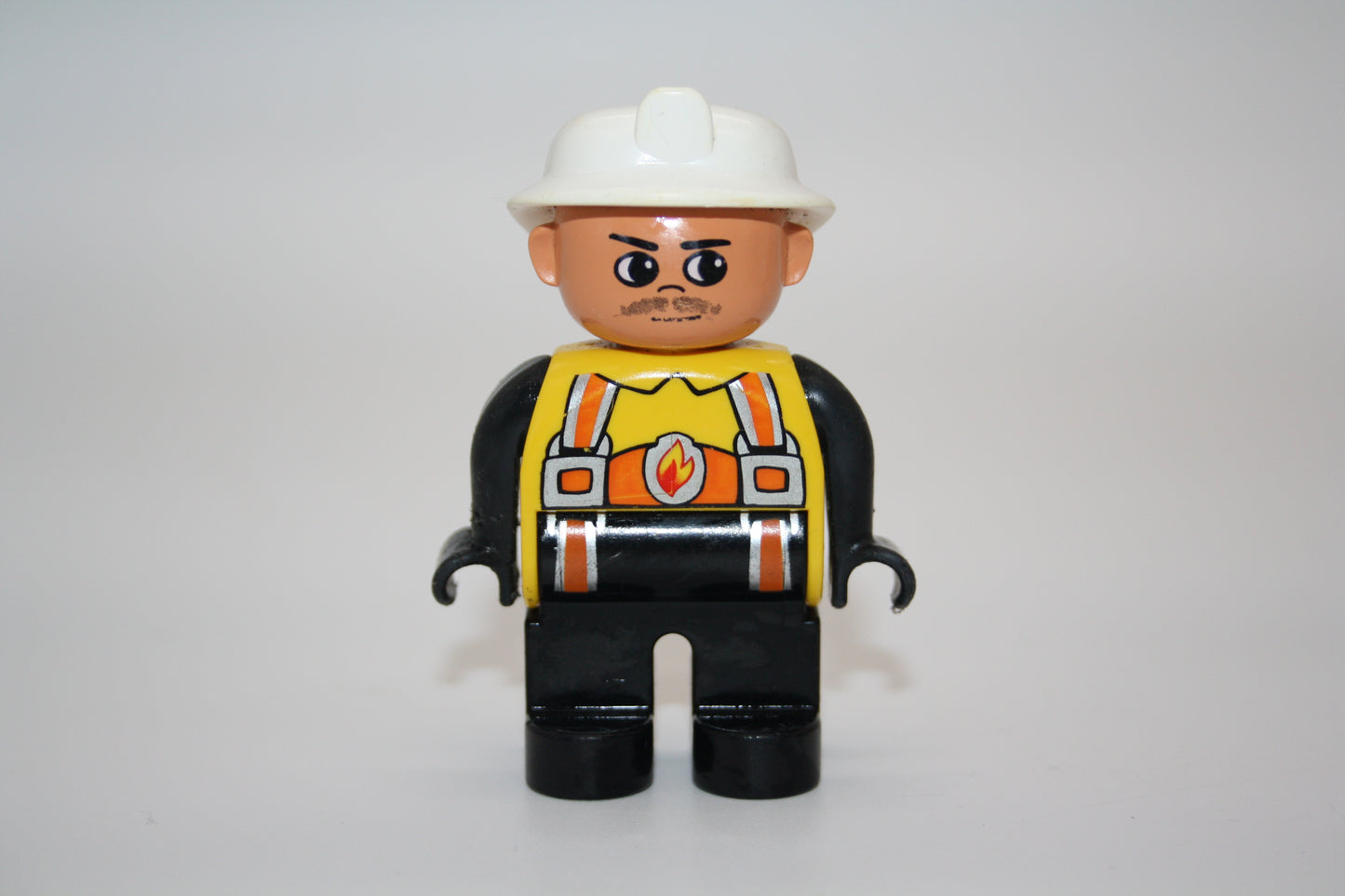 Duplo - Feuerwehrmann Einsatzleiter grimmig - weißer Helm - Feuerwehr - Figur