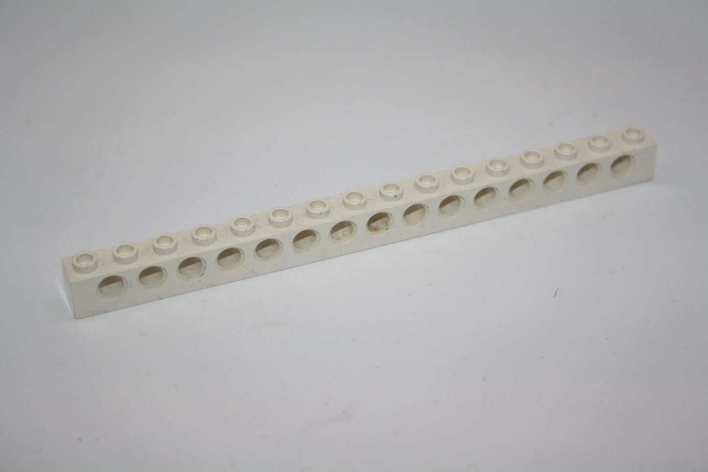 LEGO® Technik - 1x16 Brick/Stein/Lochbalken mit Loch/Löchern - weiß - 3703 - Steine/Bricks
