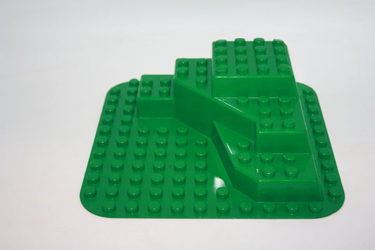 Duplo - 12x12 3D Platte Berg/Hügel - grün - Bauplatten - Grundplatten