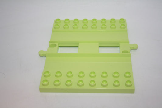 Duplo - Gerades Gleis mit Bauplatten auf beiden Seiten - pastellgrün - Schienen/Gleis - Eisenbahn
