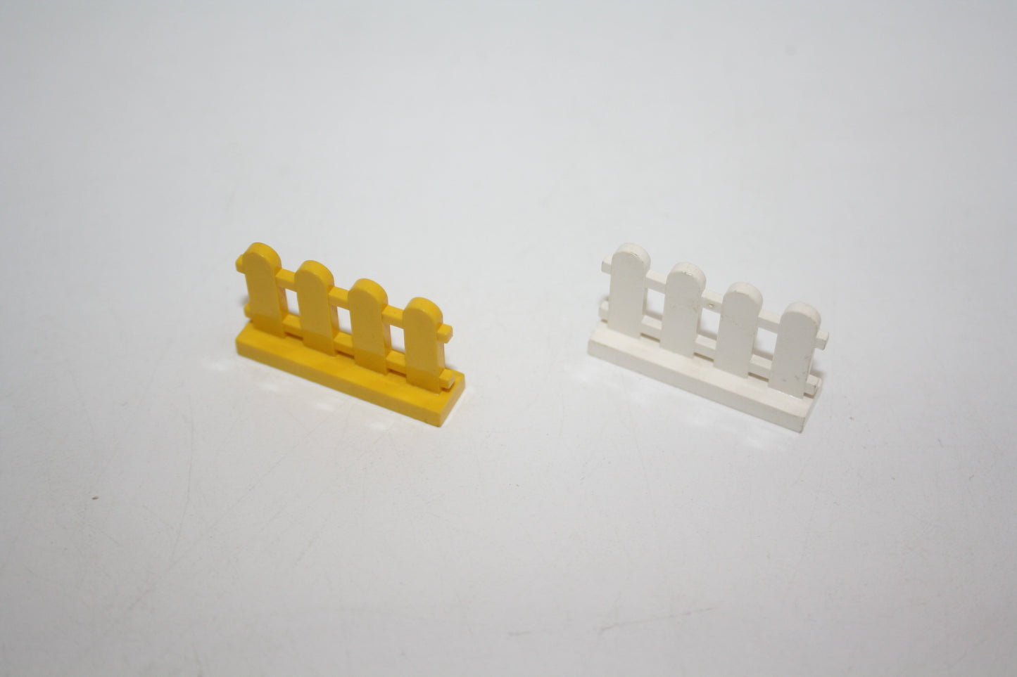 LEGO® - Lattenzaun/Gartenzaun 1x4x2 - versch. Farben - Zäune