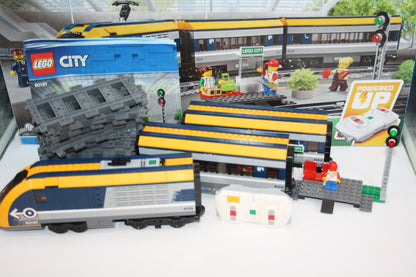 LEGO® Eisenbahn - 60197 Personenzug - inkl. BA & OVP