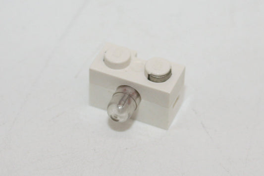 LEGO® - Lichtstein 1x2 mit Lampe an der Seite (6034 / 6035) - 6035c01 - weiß - Stein/Brick