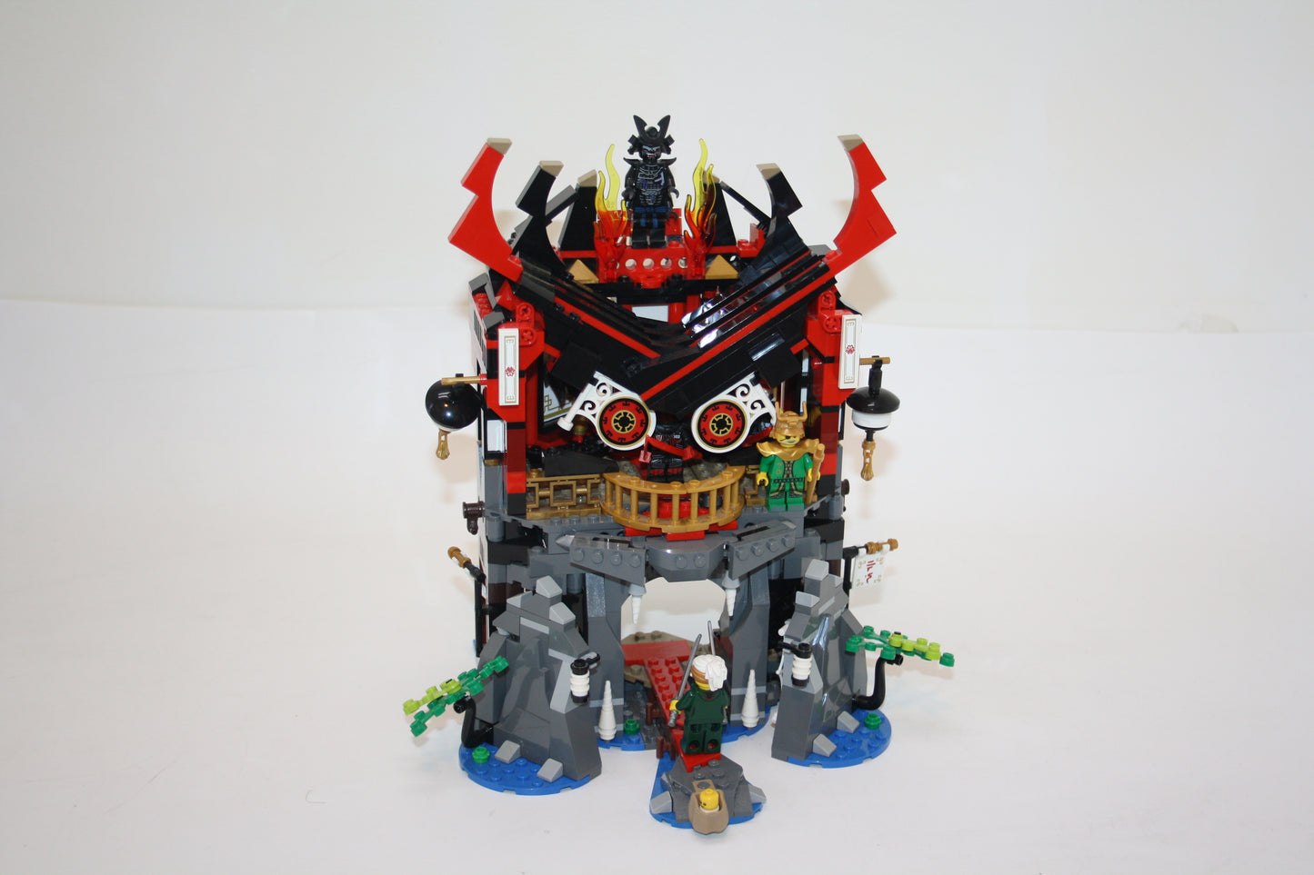 LEGO® - Ninjago Set - 70643 Tempel der Auferstehung - inkl. BA & OVP