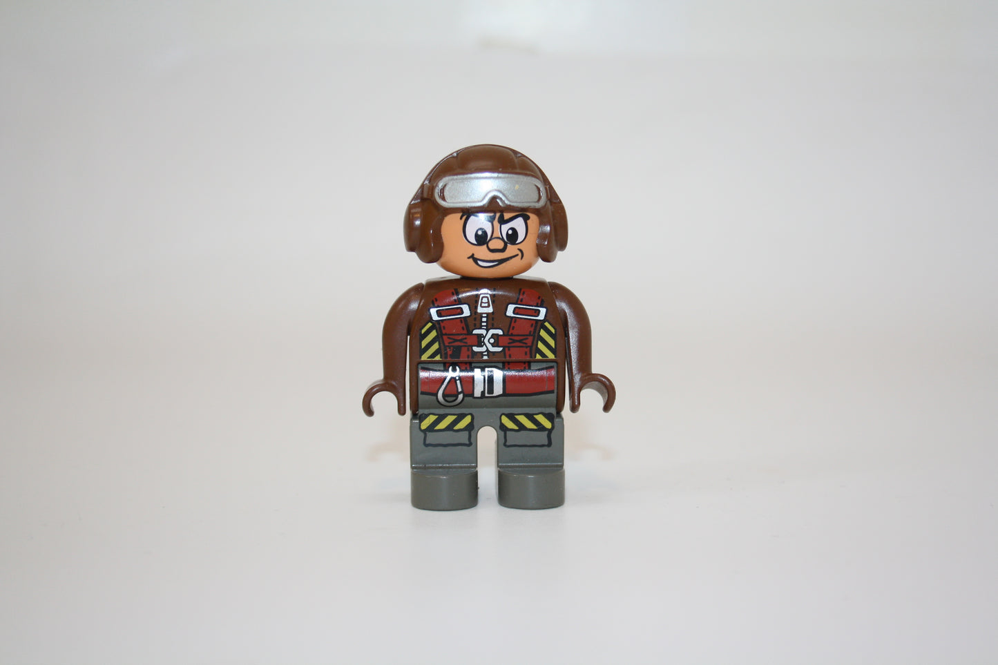 Duplo - Toolo Figur Pilot mit brauner Mütze - alte Serie - graue Hose/braunes Oberteil - Figur