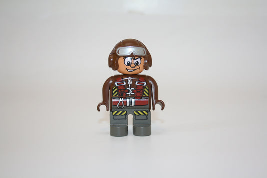 Duplo - Toolo Figur Pilot mit brauner Mütze - alte Serie - graue Hose/braunes Oberteil - Figur