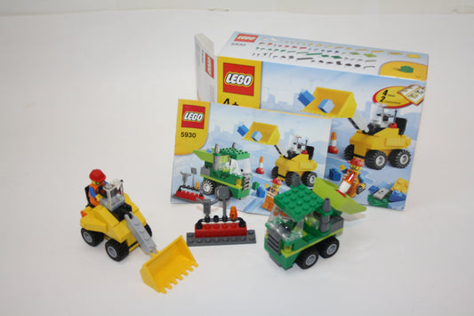 LEGO® Bricks and More Set- 5930 Bausteine Straßenbau - inkl. BA & OVP