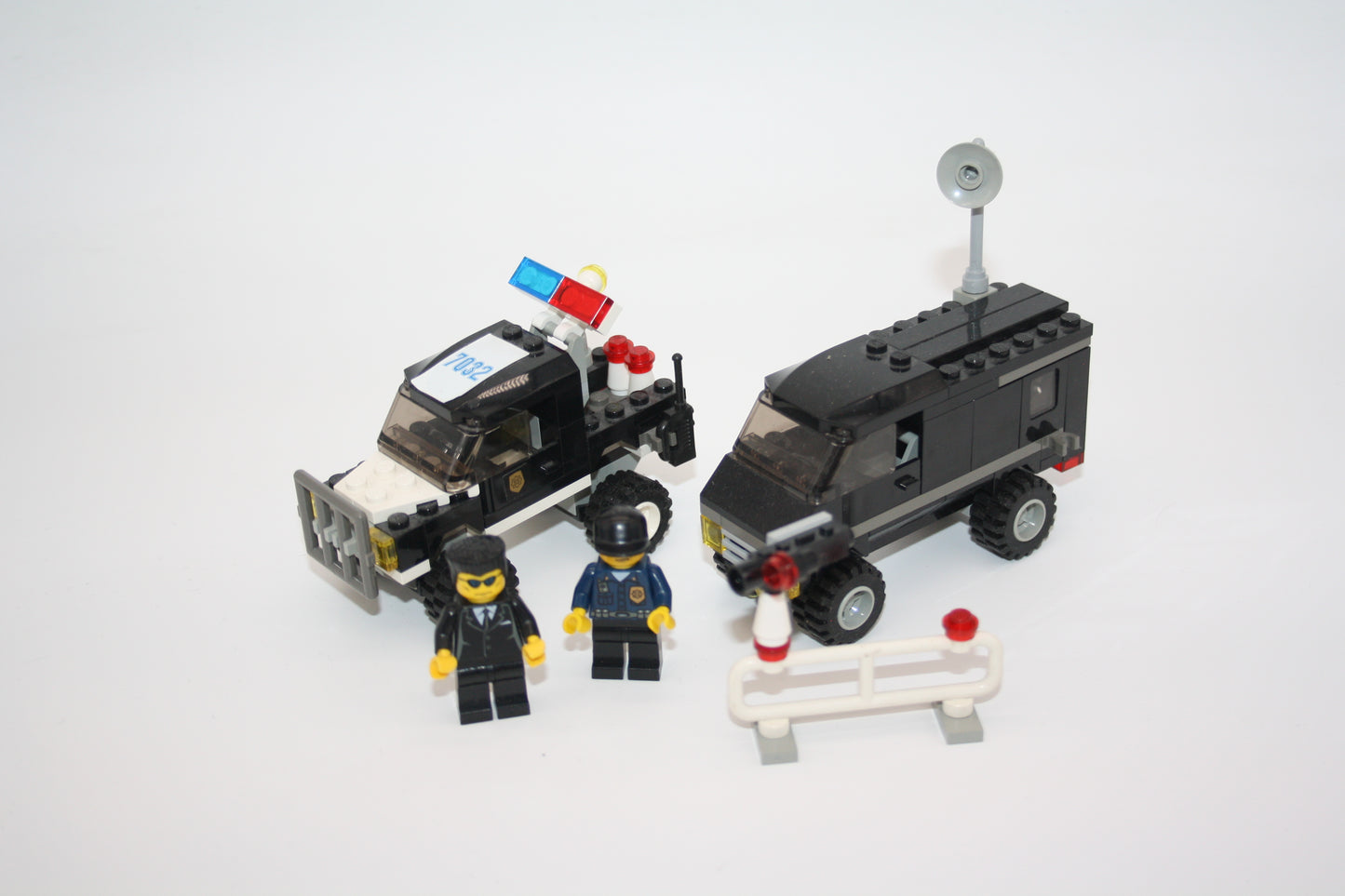 LEGO® - City Set - 7032 Undercover Vand mit 4WD Geländewagen