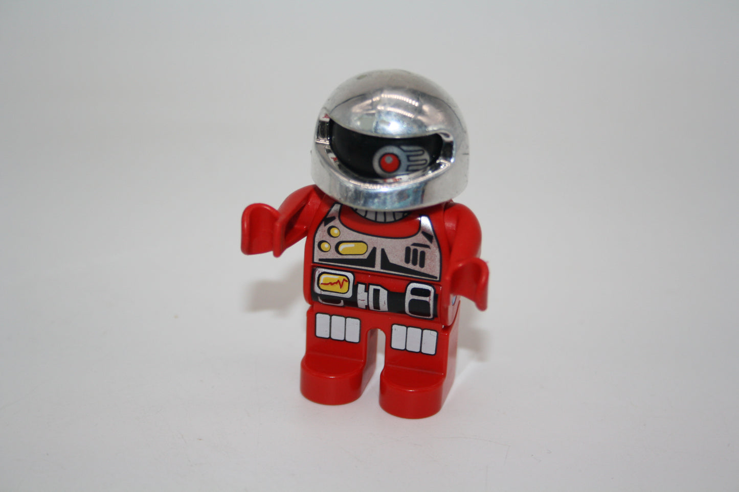 Duplo - Rennfahrer/Motorradfahrer alt - roter Anzug/silberner Helm Roboter Gesicht - Mann - Figur