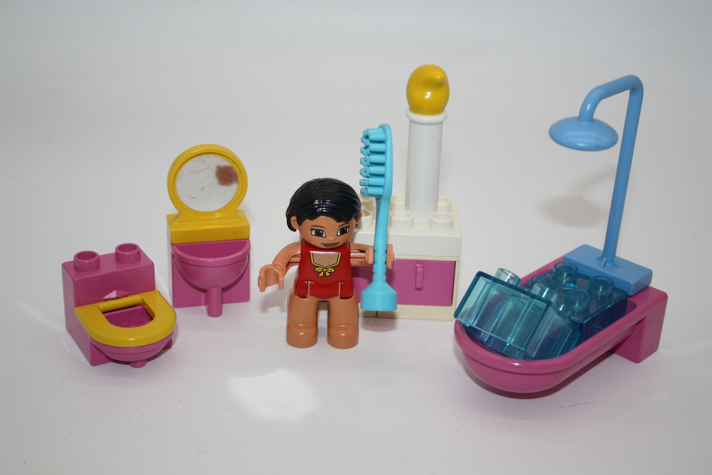 Duplo - Badezimmer mit Badewanne & Dusche - inkl. Figur und Accessoires - Selbstkreiert