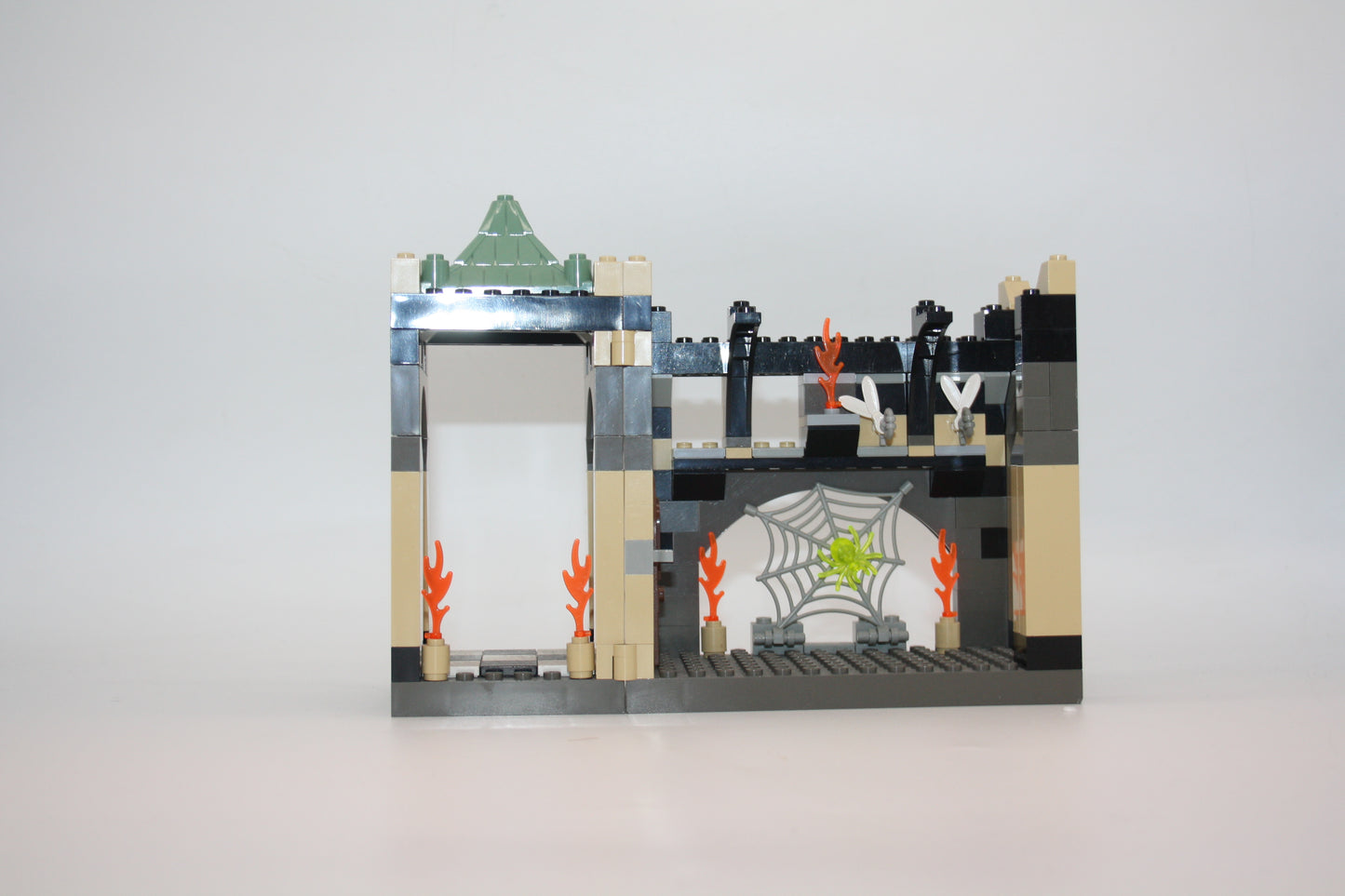 LEGO® - Harry Potter Set - 4704 Die Gruft mit den Geflügelten Schlüsseln - inkl. BA