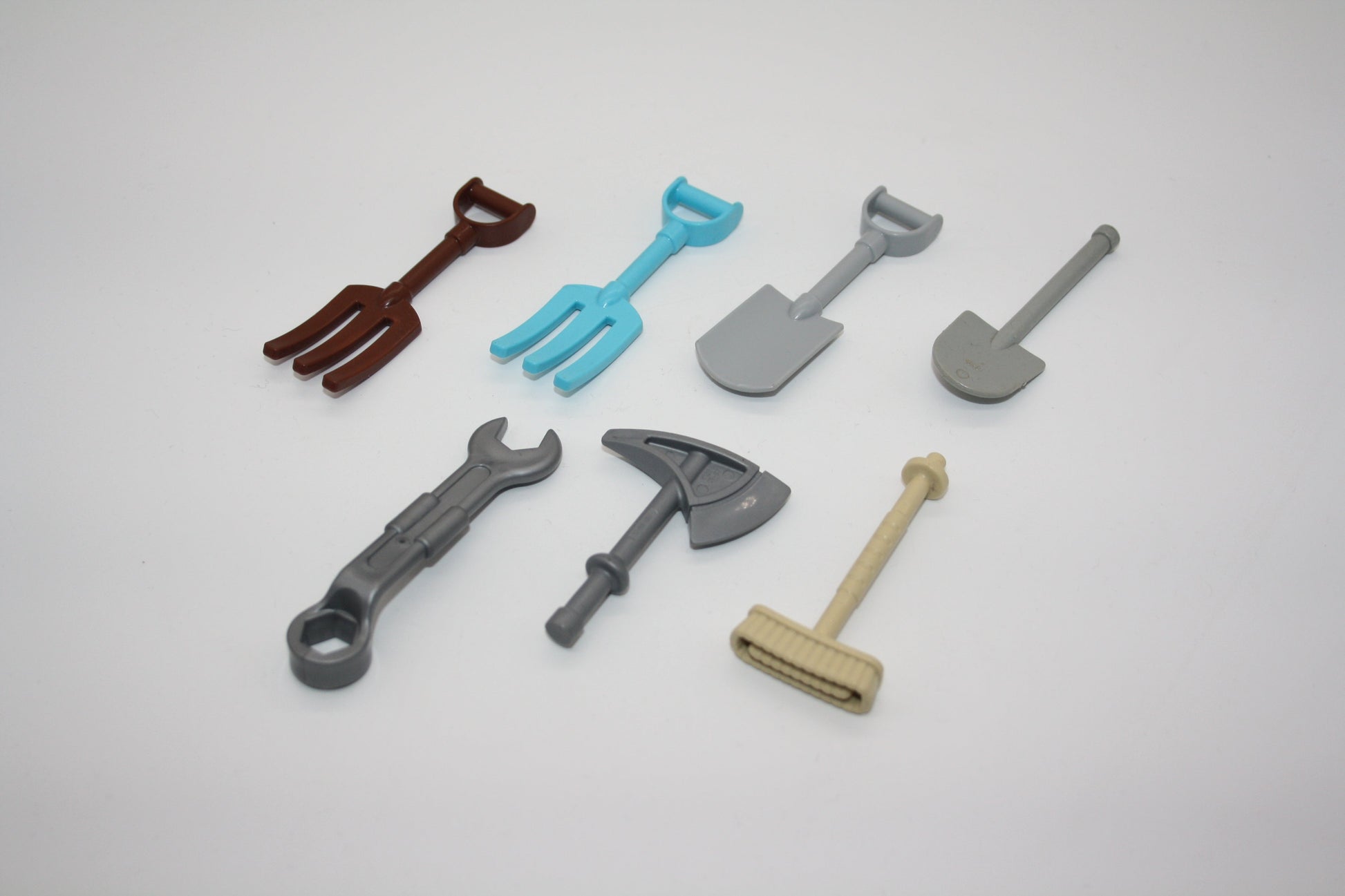 Duplo - 5x Werkzeuge - zufällige Farbe/Form - Sparpaket- Einrichtung - Möbel - Wohnraum - Accessoires