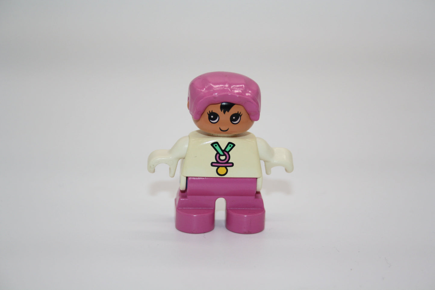 Duplo - Baby - pinke Hose/weißes Oberteil m. Schnuller - Figur - Baby