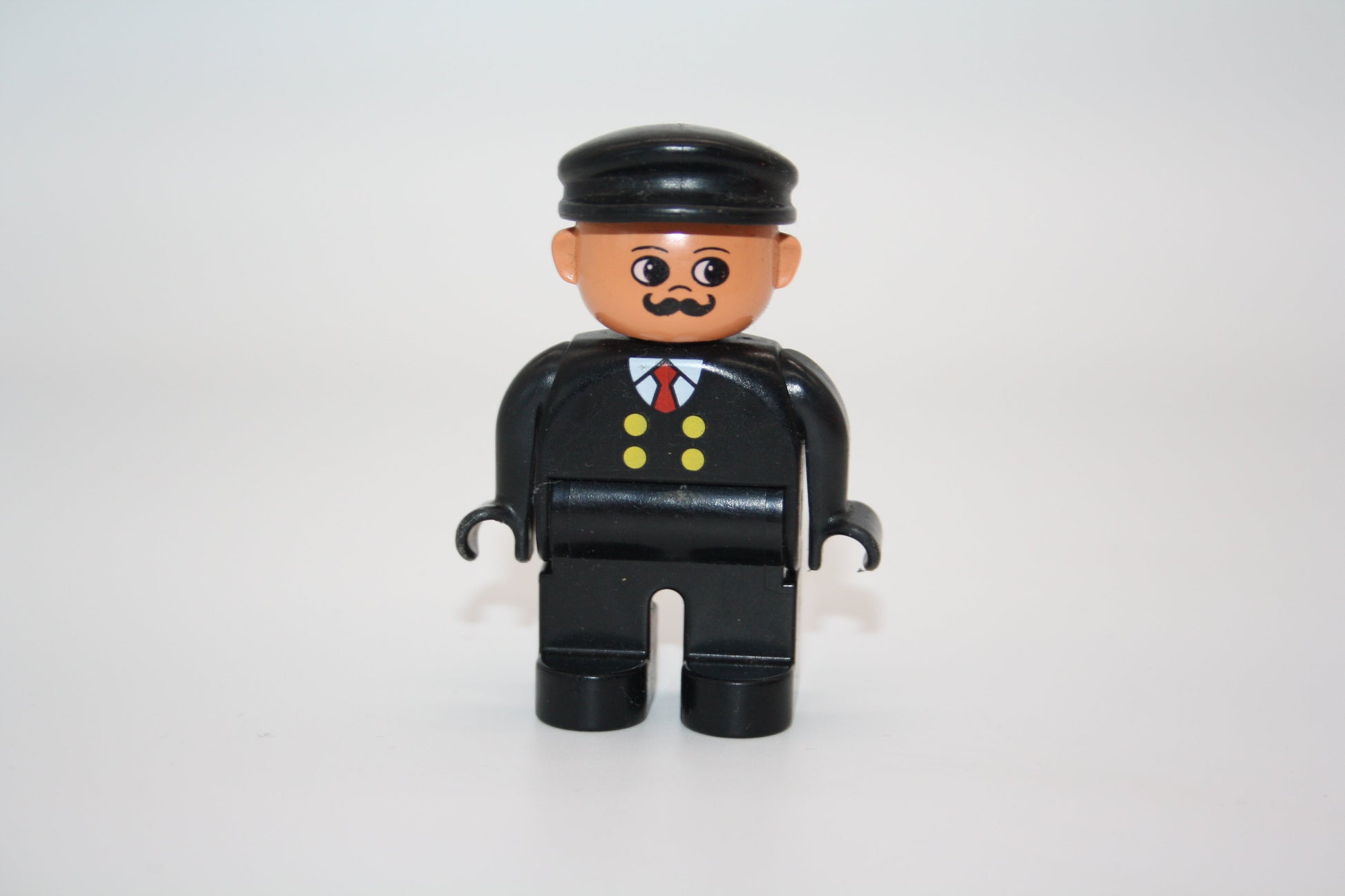 Duplo - Lokführer alt - schwarze Hose/schwarzes Hemd - Mann - Figur - Lokführer/in