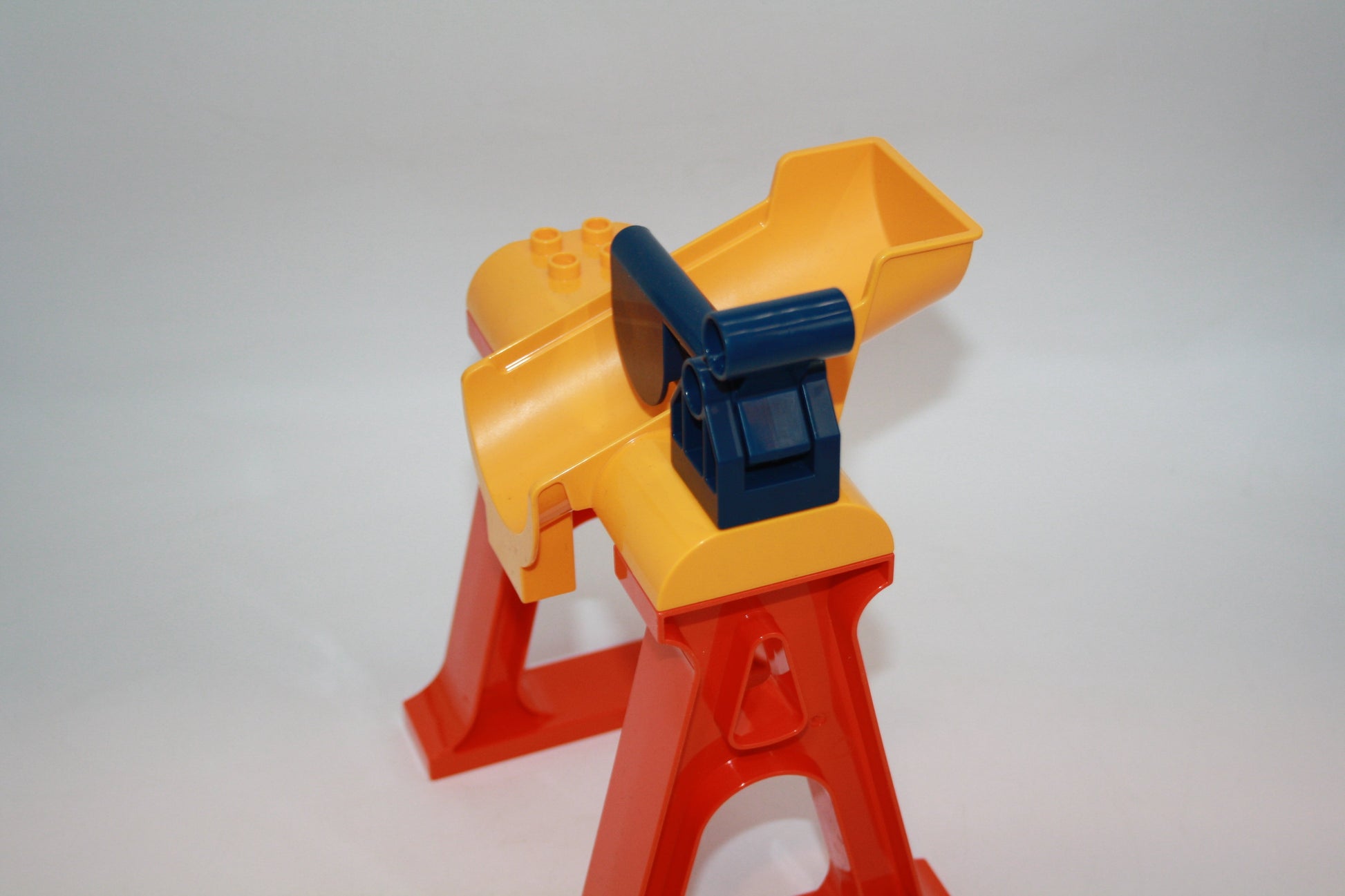 Duplo - neue Verladestation/Schütte - dunkelgelb/rot - große Teile - neu/unbespielt - Bauelemente