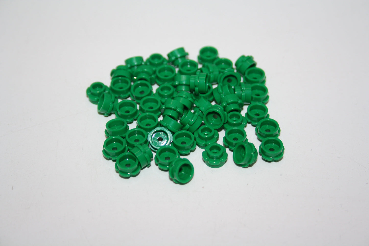 LEGO® - 1x1 Platte rund/ round plate with Flower edge - grün/green - 24866 - Grünzeug 6x-500x Sparpaket - 50x - Grünzeug