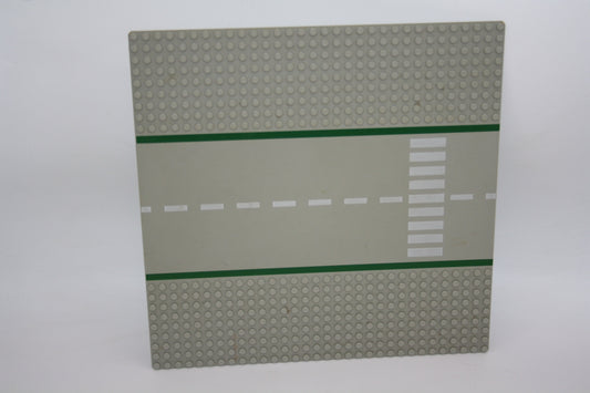 LEGO® - 32x32 Straßenplatte Gerade mit grünen - grau - 80547pb01 - Platten - Base Plate - Platten/Plättchen