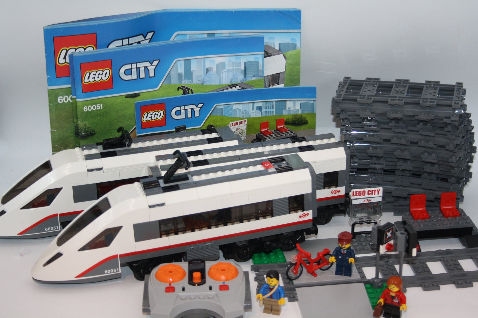 LEGO® City/Eisenbahn - Set 60051 Hochgeschwindigkeitszug ICE - Waggon/Wagon - inkl. BA - Loks/Waggons