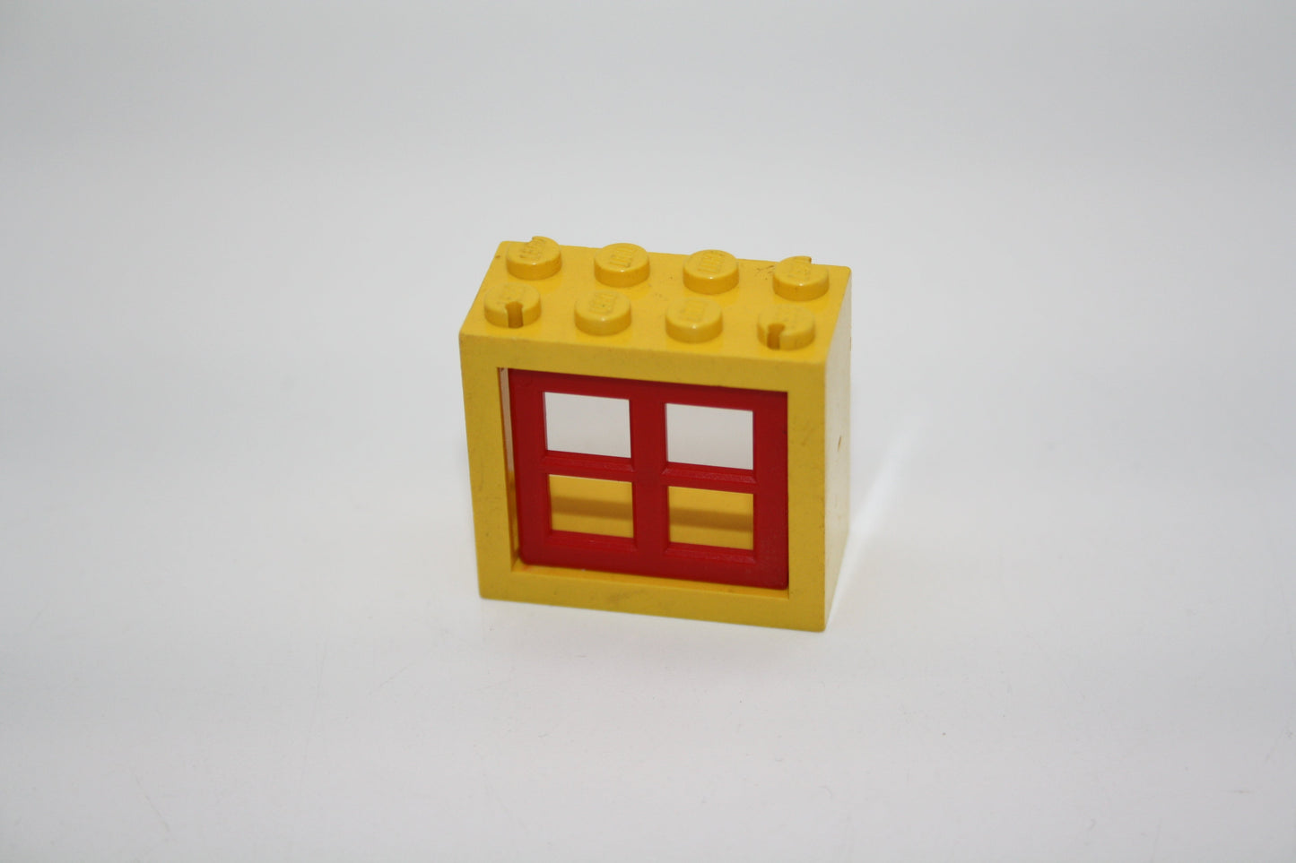 LEGO® - Fenster mit Kreuzfenster (2x4x3) - 6236c - versch. Farben - gelb-roter Einsatz - Einzelteile - Accessoires