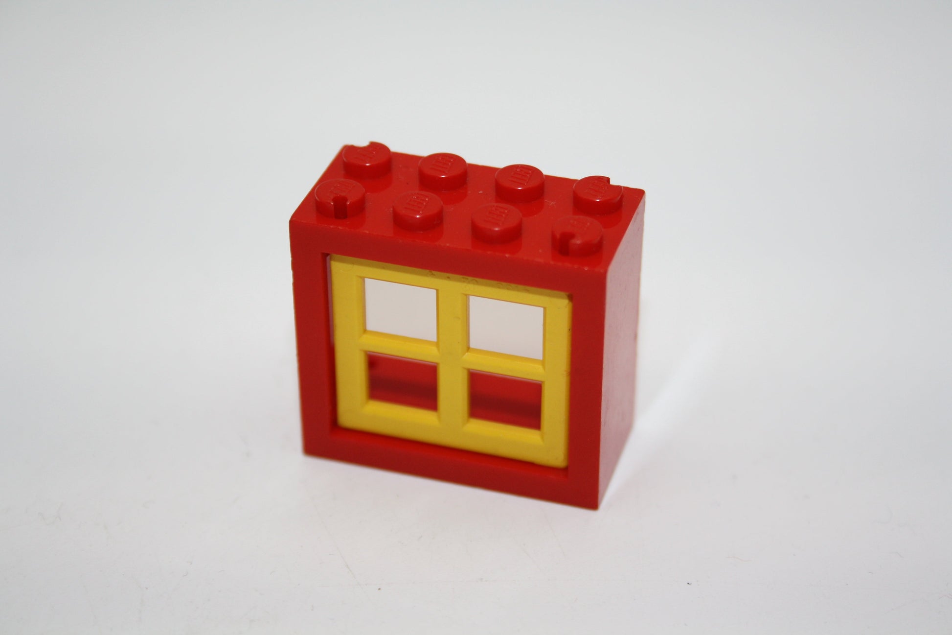LEGO® - Fenster mit Kreuzfenster (2x4x3) - 6236c - versch. Farben - rot-gelber Einsatz - Einzelteile - Accessoires