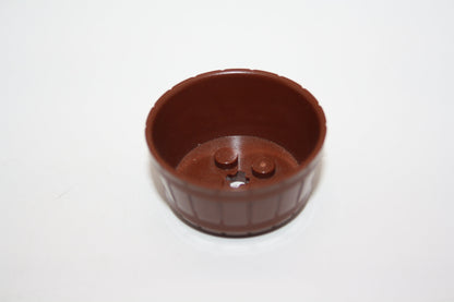 LEGO® - halbehohes Fass/Behälter/Tonne/Ausguck (5x5x2) - rotbraun - 64951 - Kisten/Truhen - braun (reddisch brown)