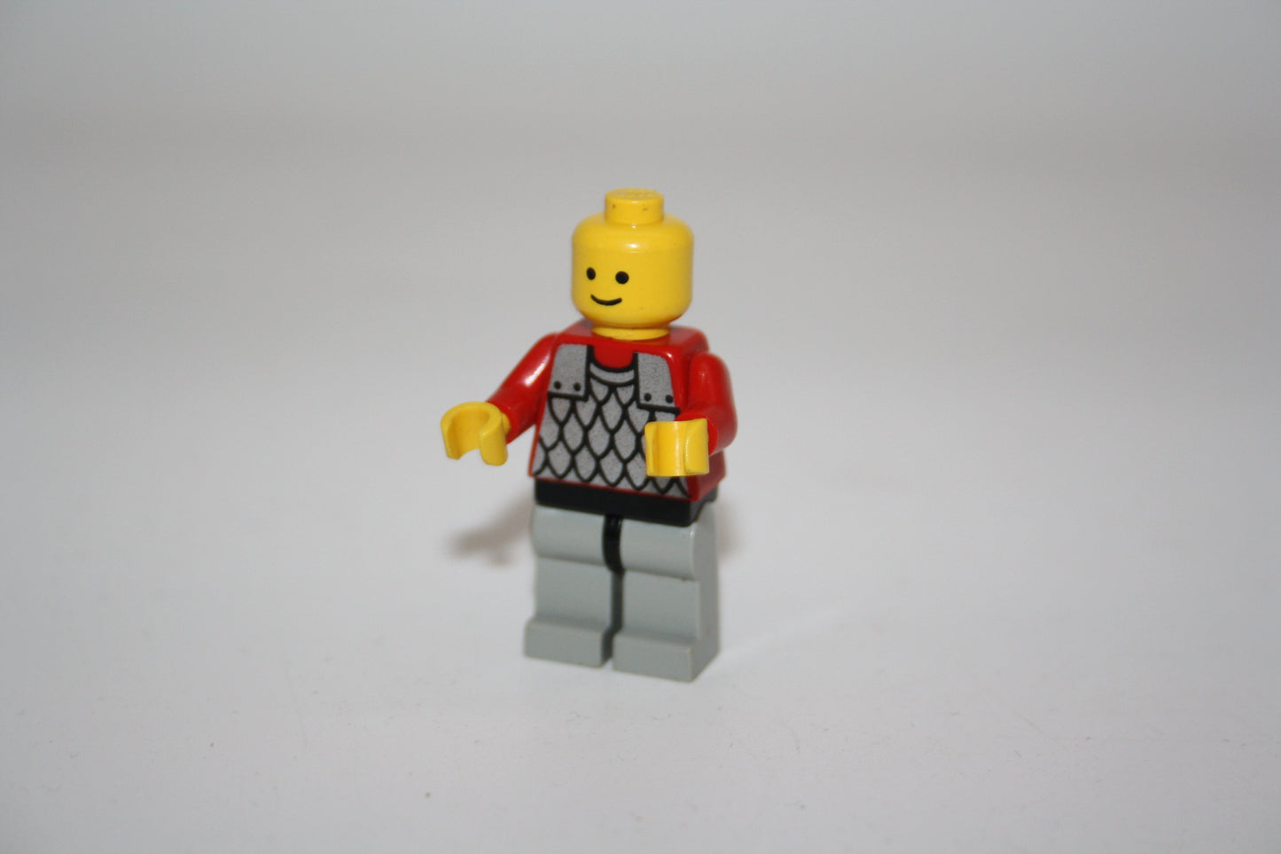 LEGO® Ritter/Castle - Ritter u.A. aus 6059 - versch. Farben - Figuren/Minifiguren - rot-graue Hose - Figuren