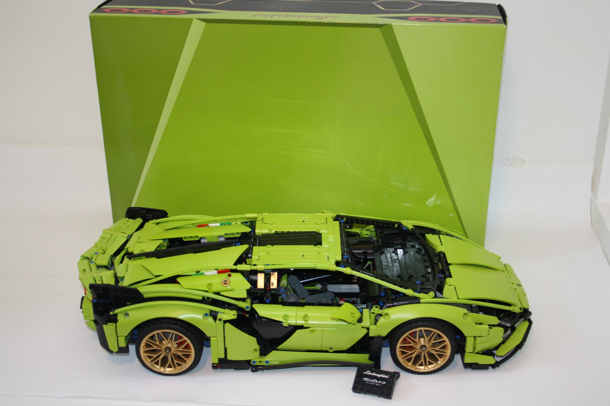 LEGO® - Technic Set - 42115 Lamborghini Sián FKP 37 + Lichtpaket - inkl. BA & OVP - Fahrzeuge