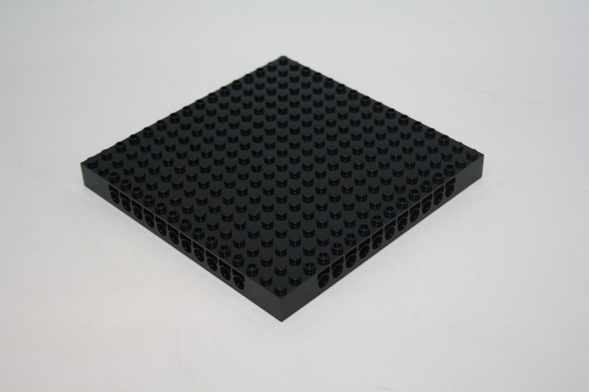 LEGO® Technic - Stein (Platte) 16x16x1 1/3 mit Löchern - schwarz - 65803 - Steine/Bricks - Kettenglieder