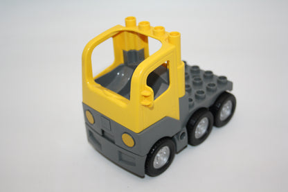 Duplo - Zugmaschine/Lastwagen - vers. Farben/Varianten - LKW/Lastwagen - Fahrzeuge