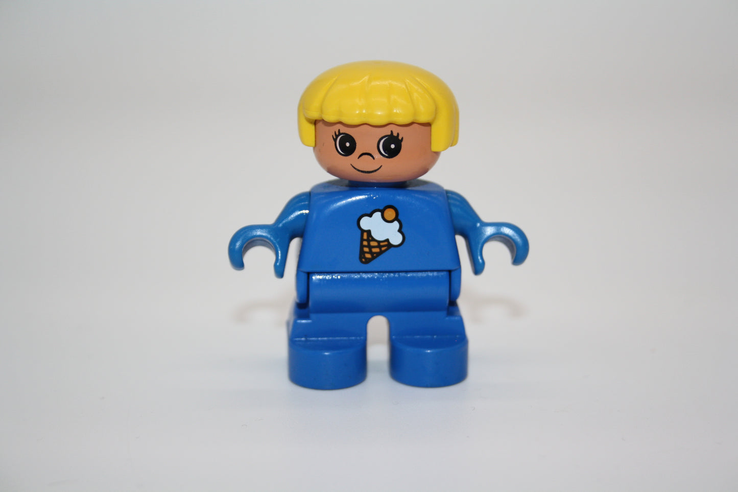Duplo - Mädchen -blaue Hose/blauer Pulli m. Eis - Angela - Figur