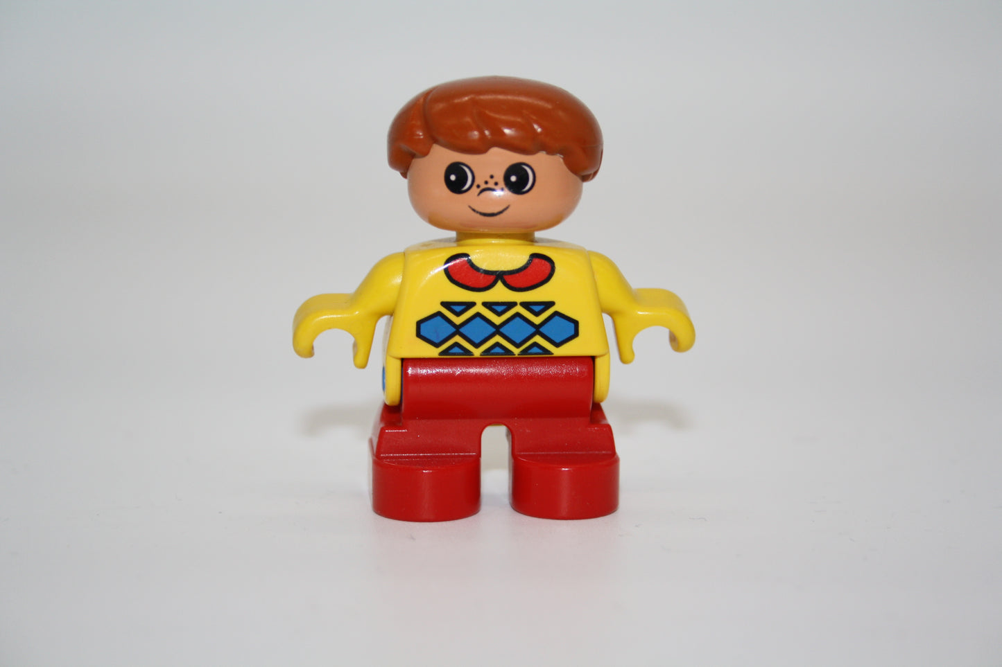 Duplo - Junge - rote Hose/gelber Pulli - Figur