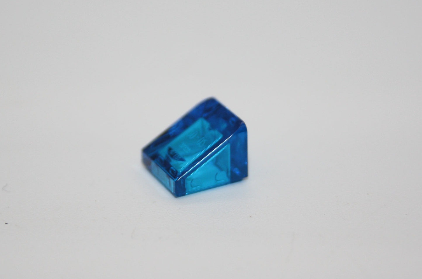 LEGO® - 1x1x2/3 Schrägstein/Käseecke/Slope - transparent dunkelblau/dark blue - 64200 - Sonderstein