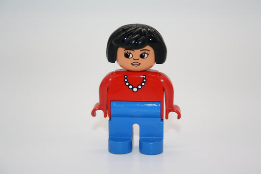 Duplo - Frau alt - blaue Hose/rotes Oberteil m. Kette - Figur