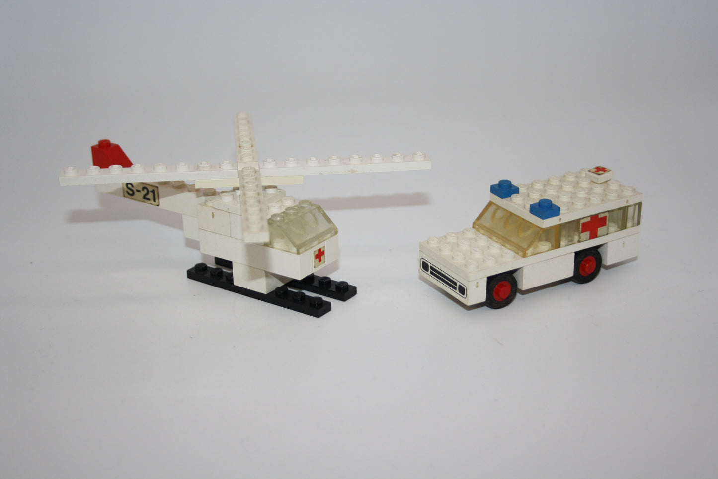 LEGO® - Set 653 Rettungswagen/krankenwagen und Hubschrauber