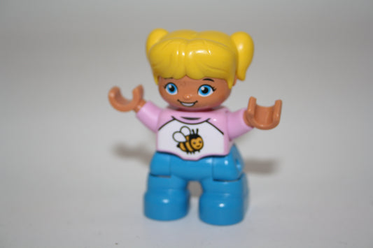 Duplo - Mädchen - blonde Haare - hellblaue Hose/weißer-rosa Pulli mit Biene - Figur