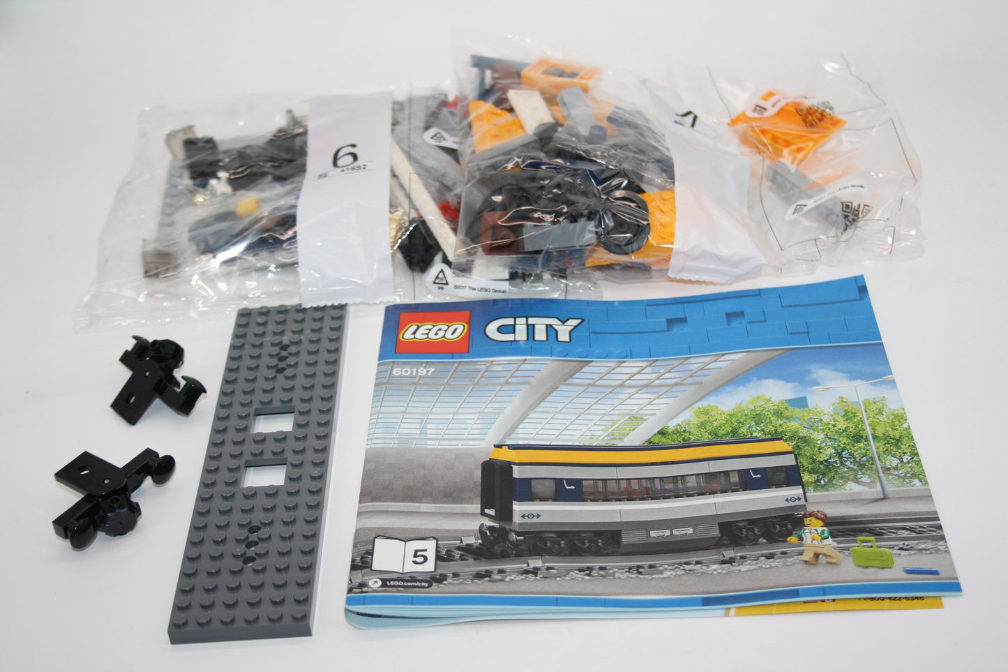 LEGO® City/Eisenbahn - Personenwagen aus 60197 - Waggon/Wagon - inkl. BA (Nr.5) - neu/unbespielt