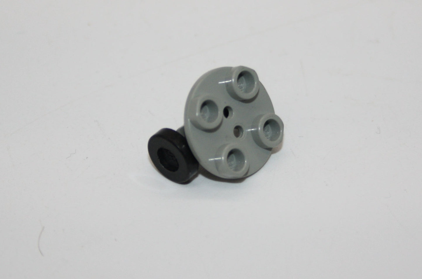 LEGO® - kleine 2x2 Platte rund mit Rädern - hellgrau - 2655c02 - Räder/Reifen