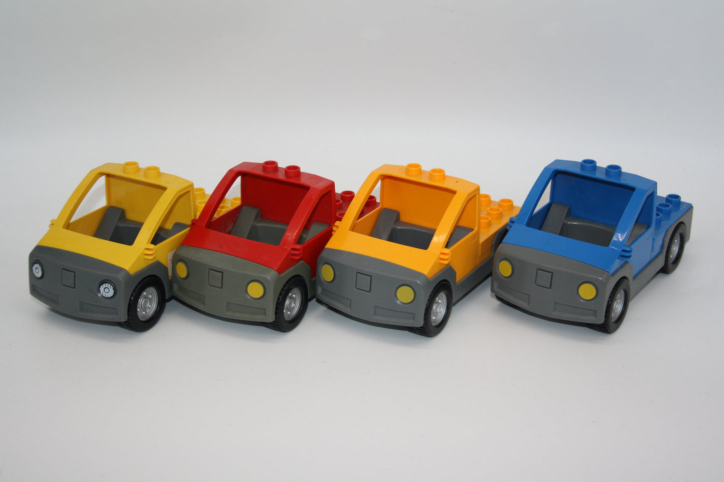 Duplo - Pick-Up - versch. Farben - Auto/PKW/LKW/Lastwagen - Fahrzeuge