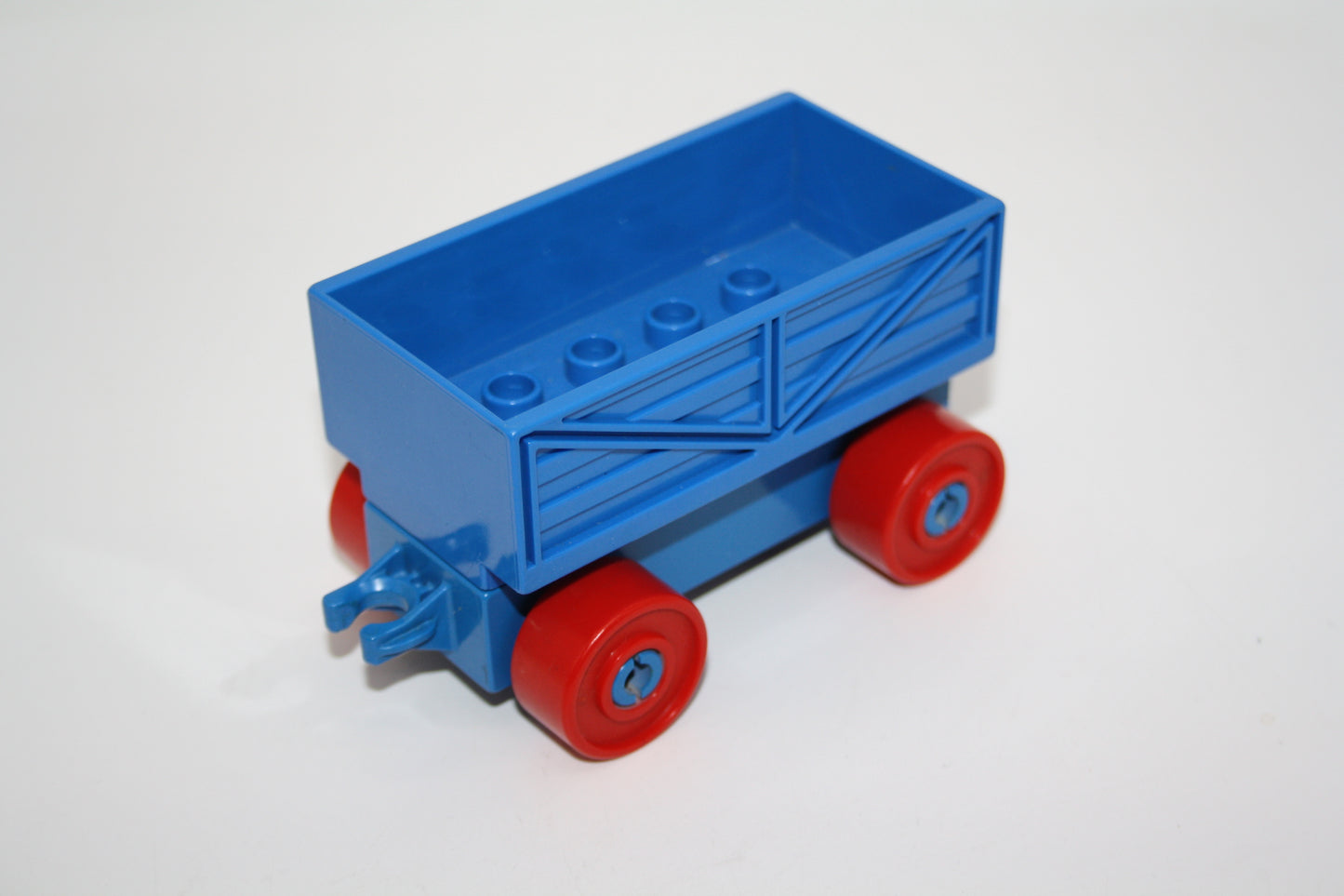 Duplo - Kistenwagen auf Breitreifen - Zufällige Farben - Eisenbahn - Wagon/Waggon
